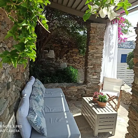 Dom wakacyjny Hidesign Athens Traditional Stone House In Kea's Port Korissia (Kea)