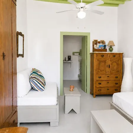 Hidesign Athens Traditional Stone House In Kea's Port *