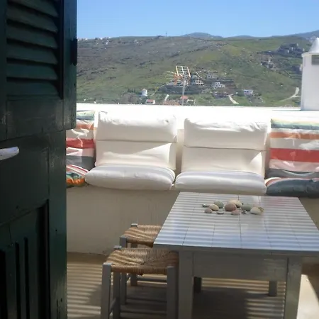 Dom wakacyjny Hidesign Athens Traditional Stone House In Kea's Port Korissia (Kea)