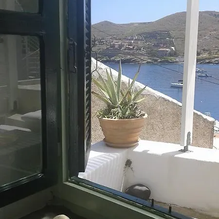 Dom wakacyjny Hidesign Athens Traditional Stone House In Kea's Port