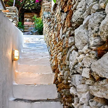 Holiday home Hidesign Athens Traditional Stone House In Kea's Port