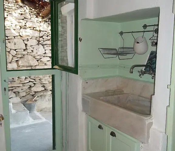 Hidesign Athens Traditional Stone House In Kea's Port *